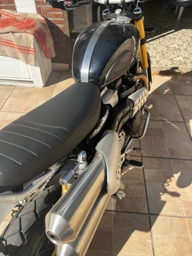 Scrambler 1200XE