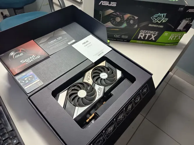 Placa de vídeo ASUS KO RTX 3060 Ti OC 8GB LHR semi nova