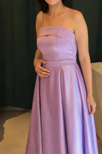 Vestido de festa na cor lavanda