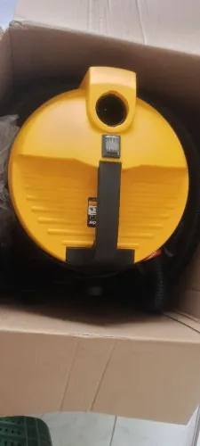 Aspirador de agua e por proficional