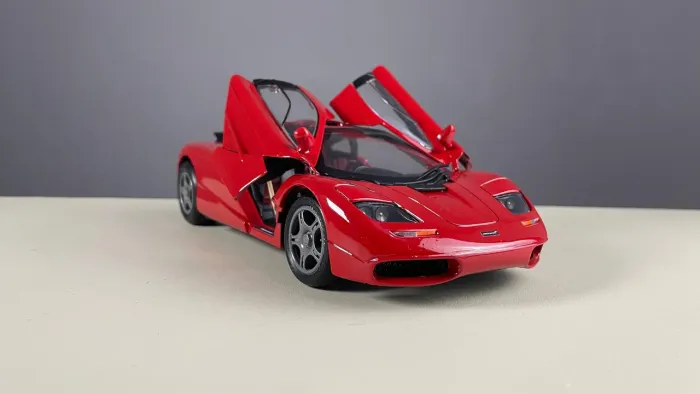 McLaten F1 Maisto - Miniatura 1/18