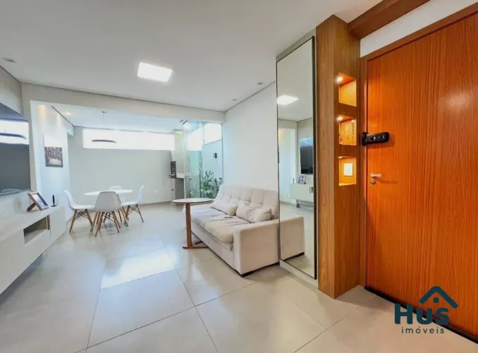 Apartamento com área privativa à venda 65m2, com 3 quartos, suíte e 2 vagas no Candelária 
