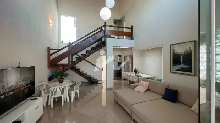 Casa Residencial 3 Quartos (1 Suíte) no Jardim Holanda | 3 Banheiros | 3 Vagas | Uberlândi