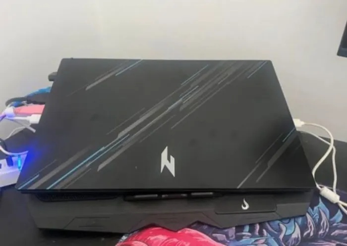 Acer Nitro V15 4050 | i5 13420h| 16gb (TROCO POR PC GAMER)