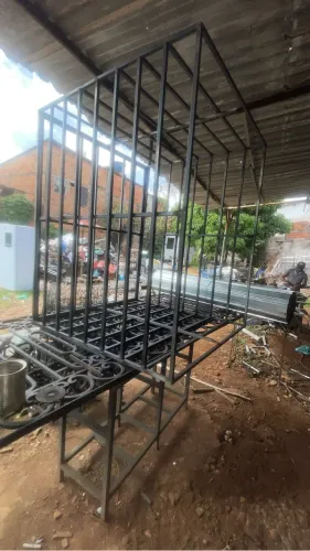 Vendo grade para proteção de motor de ar-condicionado