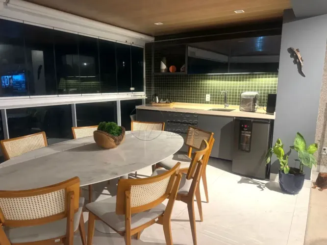 Apartamento à Beira-mar com Varanda e 4 Suítes à venda no Green Village em Maceió