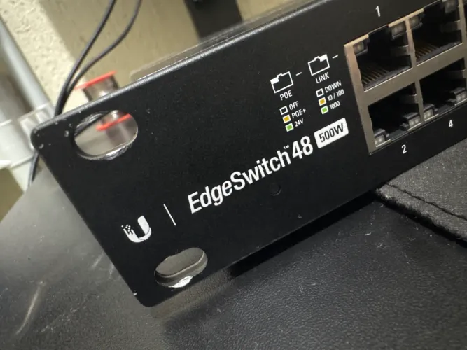 Edge ubiquiti Switch 48 Portas 500W PoE