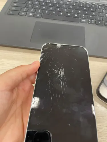 IPHONE 16 NORMAL