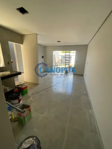 Vende-se casa no bairro Independência