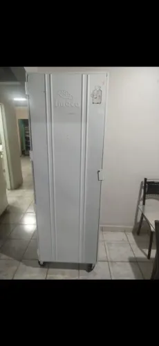 Armário de pão 