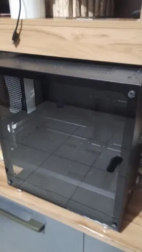 Vende-se gabinete gamer t-dagger com duas fans rgb