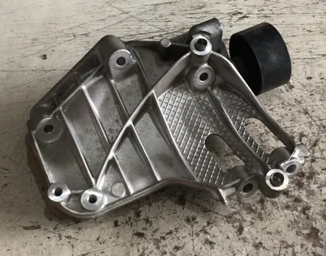 Suporte Do Alternador Bmw X4 3.0 2018 N55