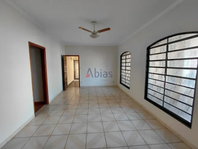 Casa em Vila Brasilia - São Carlos