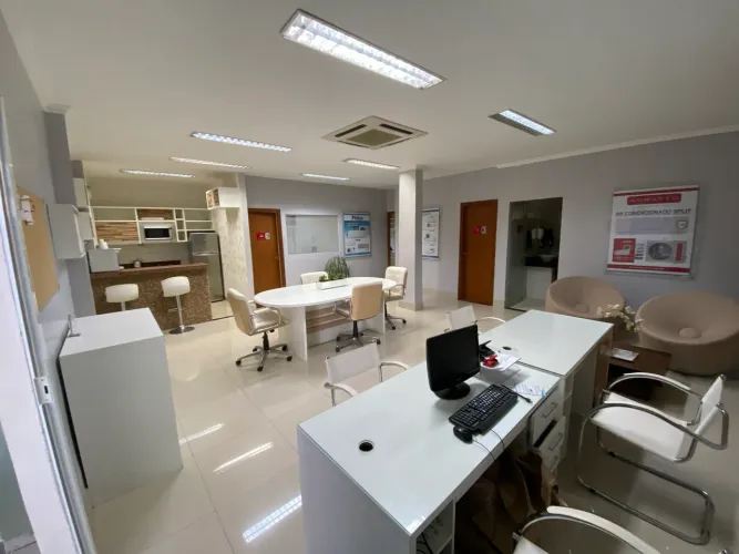 Excelentes lojas 240m² mobiliadas e escrituradas