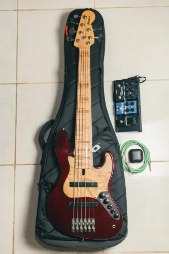 Baixo Garcias jazz Bass 6 cordas