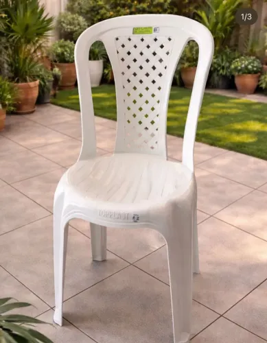 Cadeira de plástico