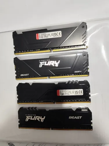 Memória RAM DDR4 64GB Kingston Fury RGB