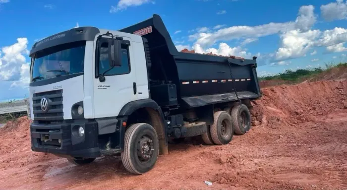 CAMINHÃO 6X4 26280