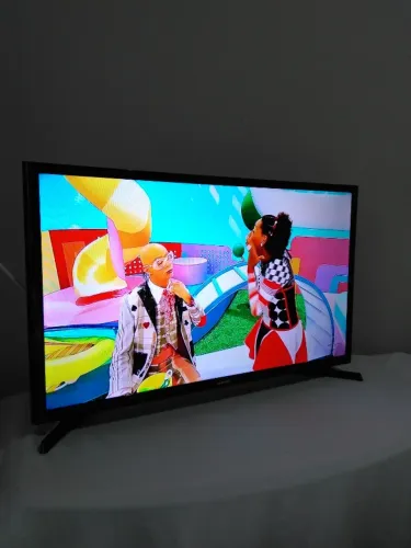 Smart TV Samsung + cabo HDMI  de 3 metros de comprimento