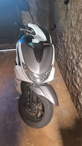 Yamaha Fluo 125 ABS 2023 - Impecável (Manual Carimbado na Concessionária)