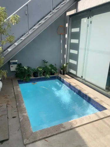 Manutenção de Piscinas e Conserto de Bombas 