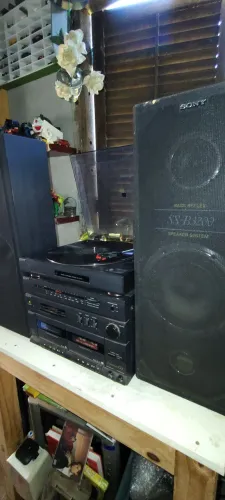 rádio 3x1 vitrola Sony com caixas acústica