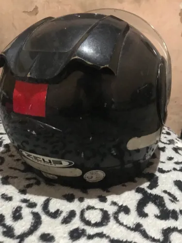 Capacete