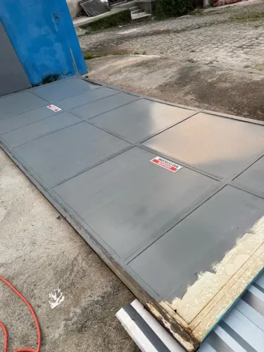 PORTÃO GRANDE DE GARAGEM OU GALPÃO