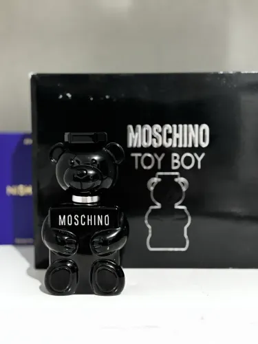 Toy Boy - Moschino