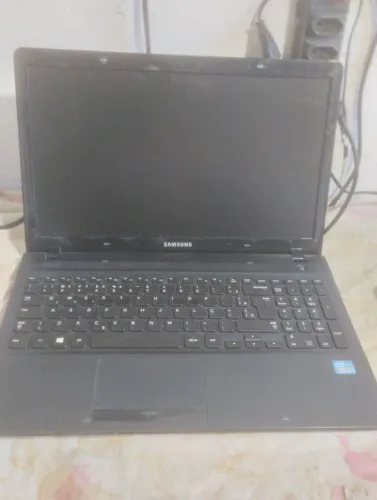 NOTEBOOK SAMSUNG I3 4GB 15.6 LIGA E NAO DA IMAGEM 200$