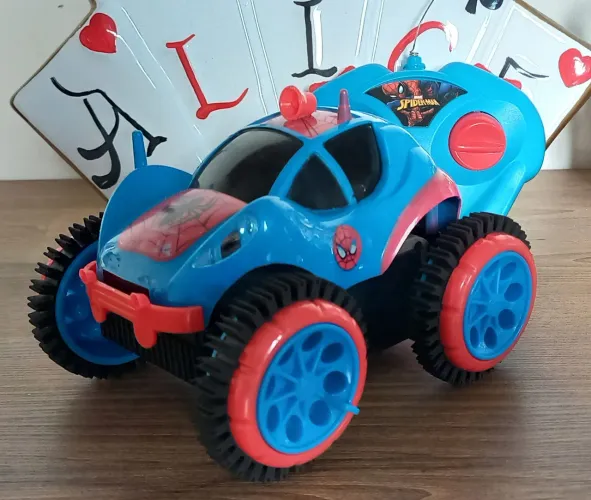 Carrinho controle remoto homem aranha