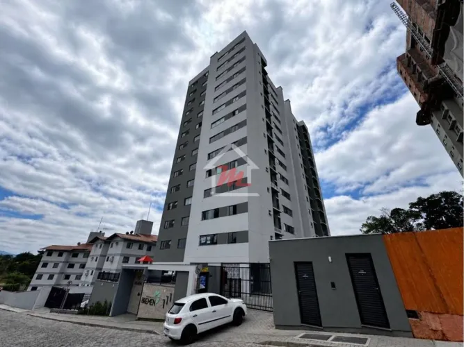 Apartamento Semi-mobiliado, com 2 dormitórios à venda, 55 m² por R$ 459.000 - Água Verde -