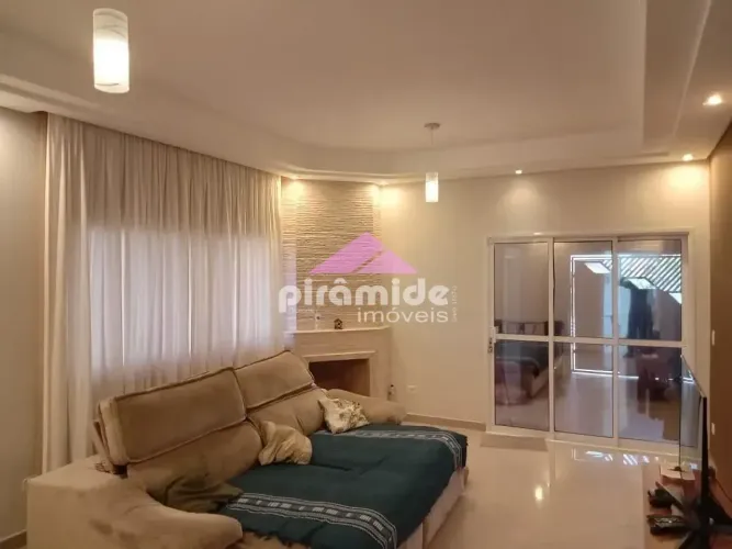 Linda Casa à venda, Vila das Flores, São José dos Campos, SP
