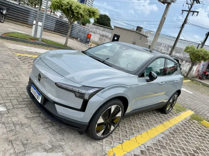 Volvo EX30 E60 Ultra (elétrico) 2027