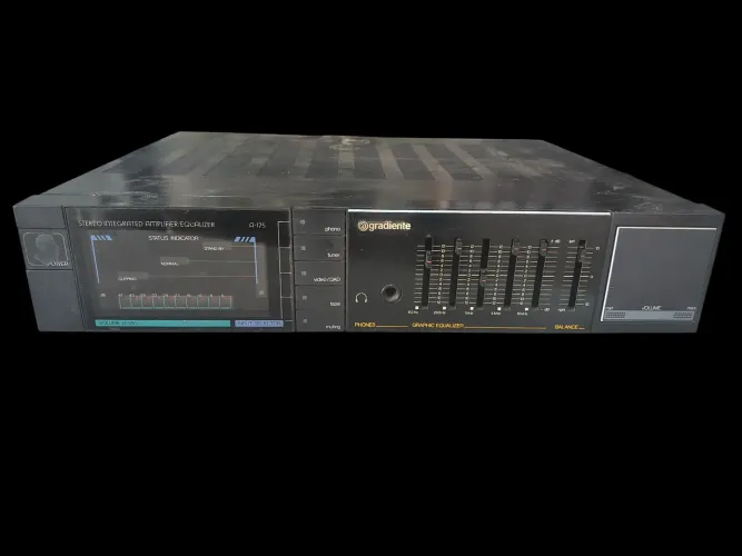 Amplificador equalizador Gradiente A-75