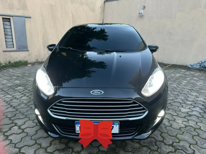 Ford Fiesta 1.6 16V Flex Aut. 5P 2014