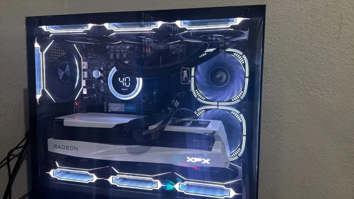 Pc Gamer High End     9070 XT 16 GBs  Intel i7 14th 14700k Ram