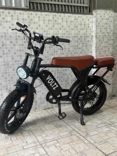 Bike elétrica v8 1000w seminova