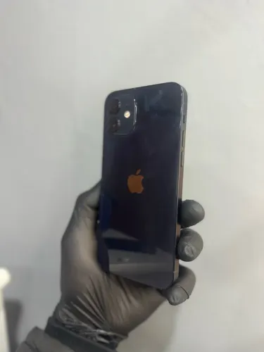 iPhone 12 64GB 100%?