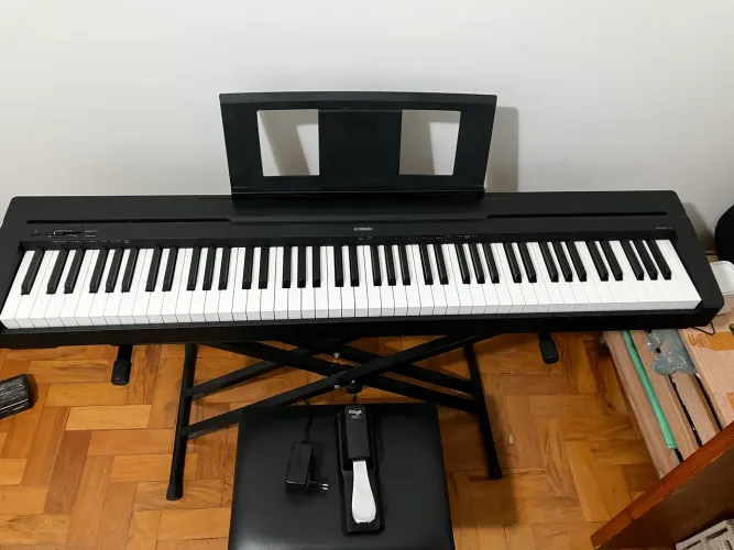 Piano elétrico Yamaha P-45
