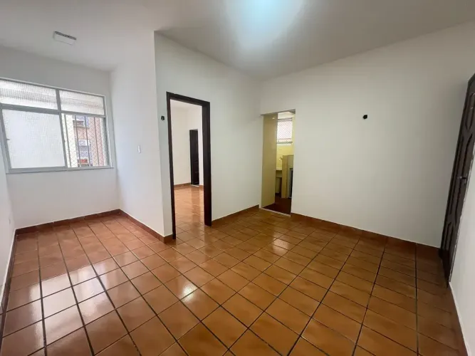 RC-VENDE-SE APT NO ED.CLÁUDIO CHAVES