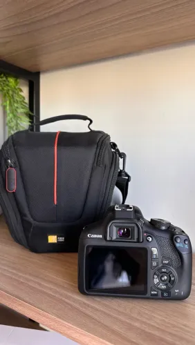 Canon Rebel T7