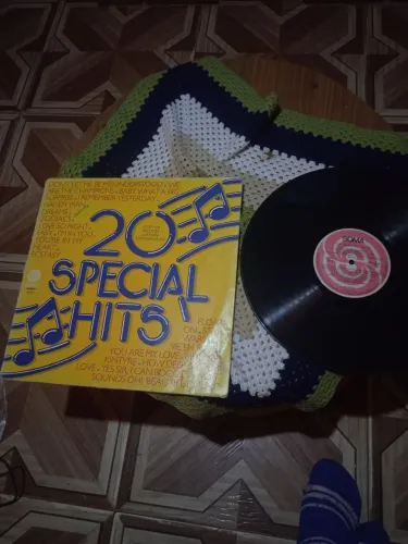 Disco de vinil 20 special hits