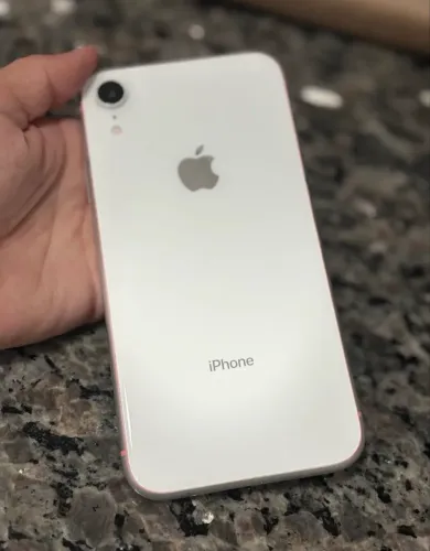 iPhone XR
