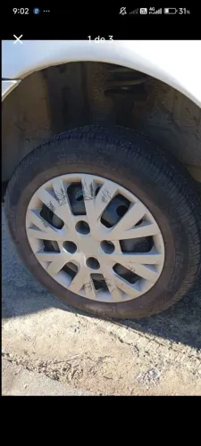 Vendo jogo de roda de ferro aro 13 e pneus em bom estado