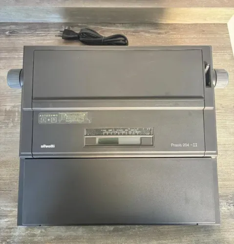 Máquina de Escrever Elétrica Olivetti Praxis 204 II