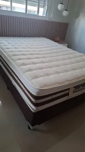 Cama e colchão