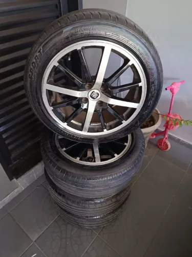Rodas com pneus Aro17