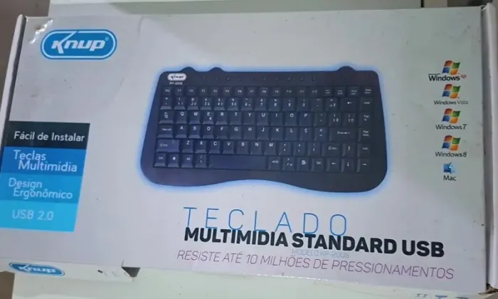 Teclado Knup na Caixa