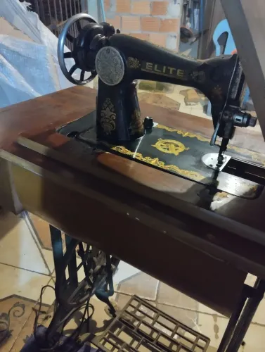 Máquina de costura 